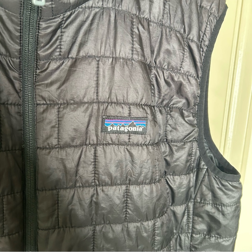 Patagonia Nano Puff Vest Color Black SuperMicro Size Large STY 84242 - Picture 4 of 16